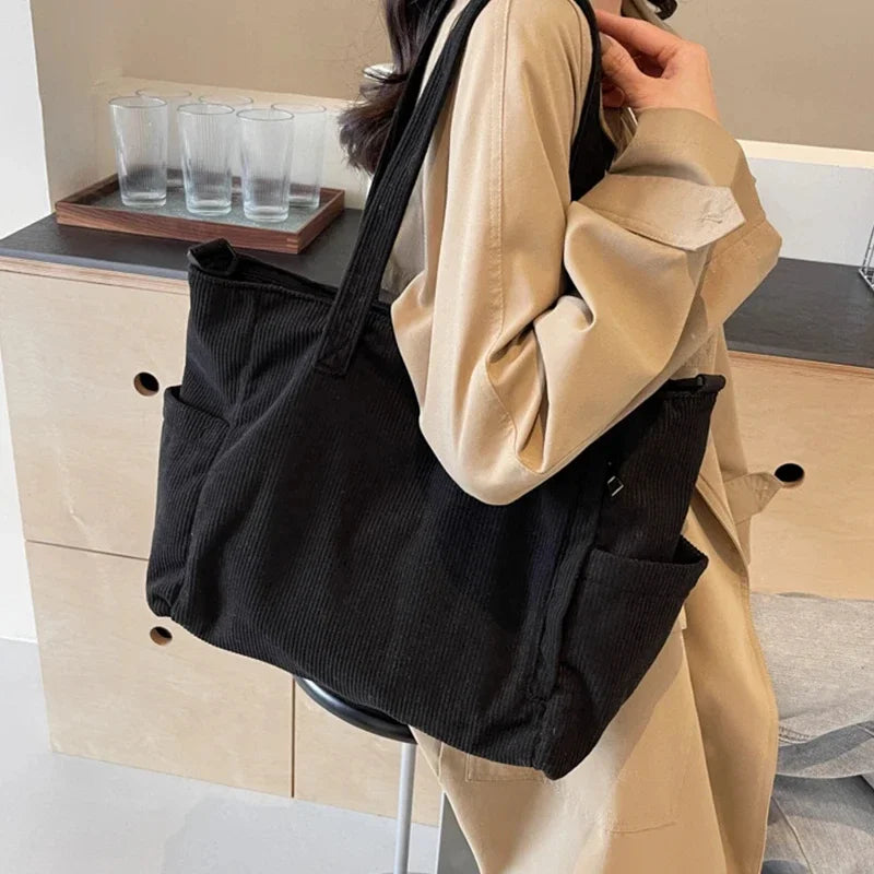 SORAYA - Grand Sac à Main de Cour en Velours Côtelé