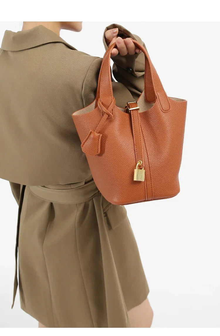 MANY - Sac Seau en Cuir