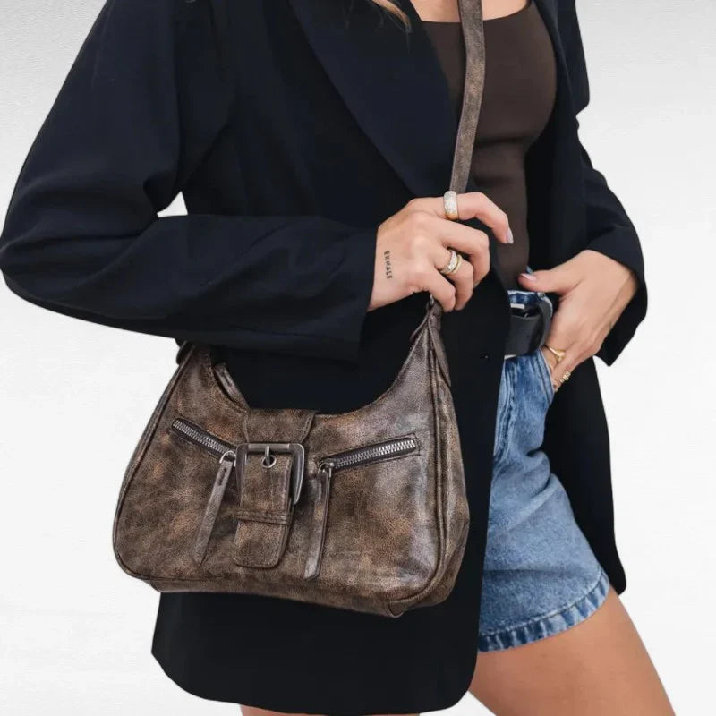 Sac AVELINA - Petit sac à main chic en cuir vintage café, style rétro, finition végan, parfait pour transporter vos essentiels avec élégance