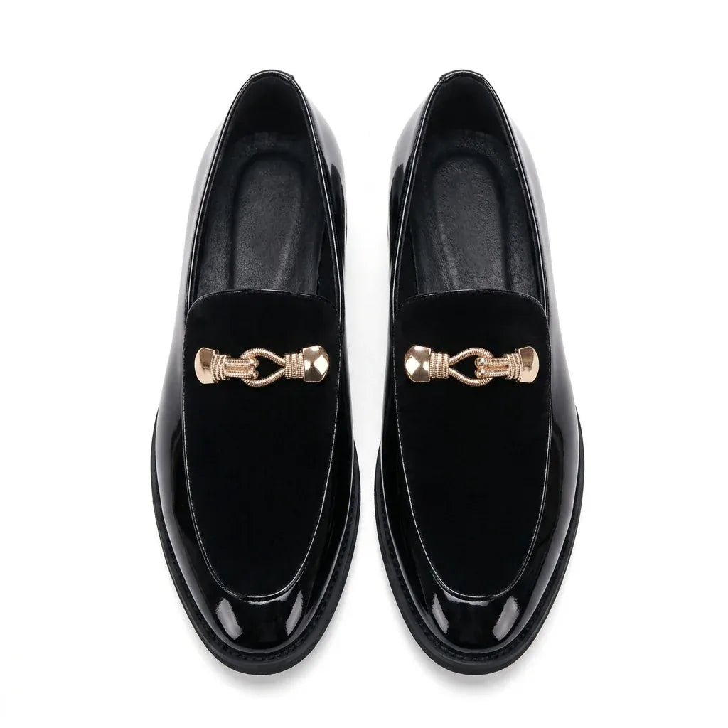 Isabella – Mocassin Femme Verni Ornement Doré Chic