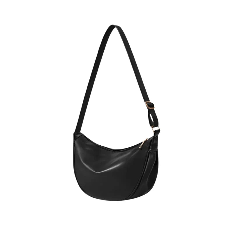 Sac à main ISABELLA bandoulière demi-lune en cuir lisse noir vegan, compact et raffiné, idéal pour transporter vos essentiels avec style au quotidien