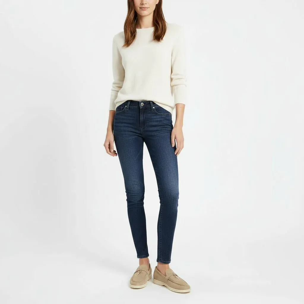 Lucia mocassin daim femme beige plat, chic et confortable avec sa semelle souple