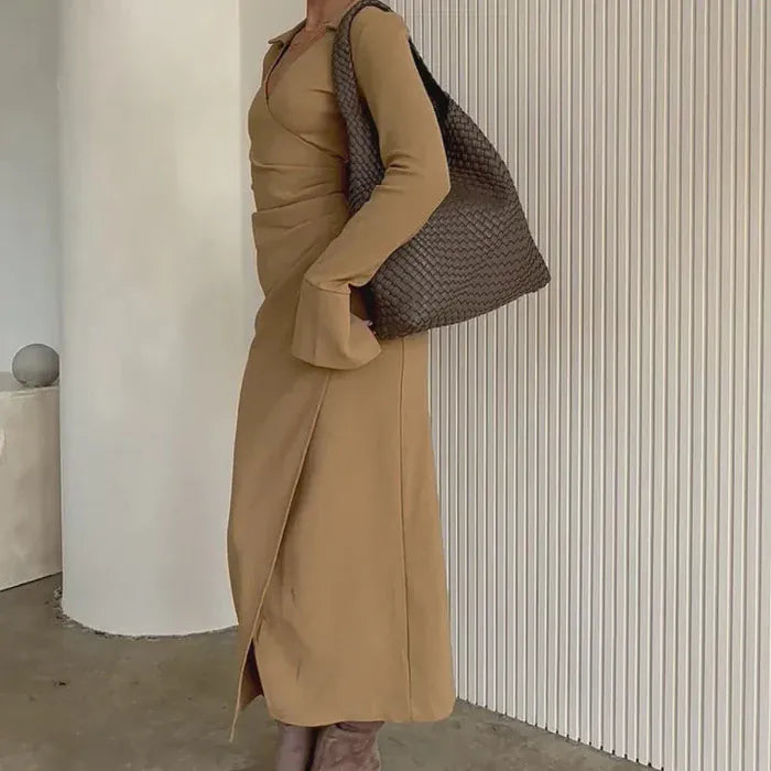 Perla - Sac à Main Femme Tressé avec sa Pochette Assortie MARRON foncé, Grand Format pour Ordinateur 15 Pouces et Essentiels, porté épaule