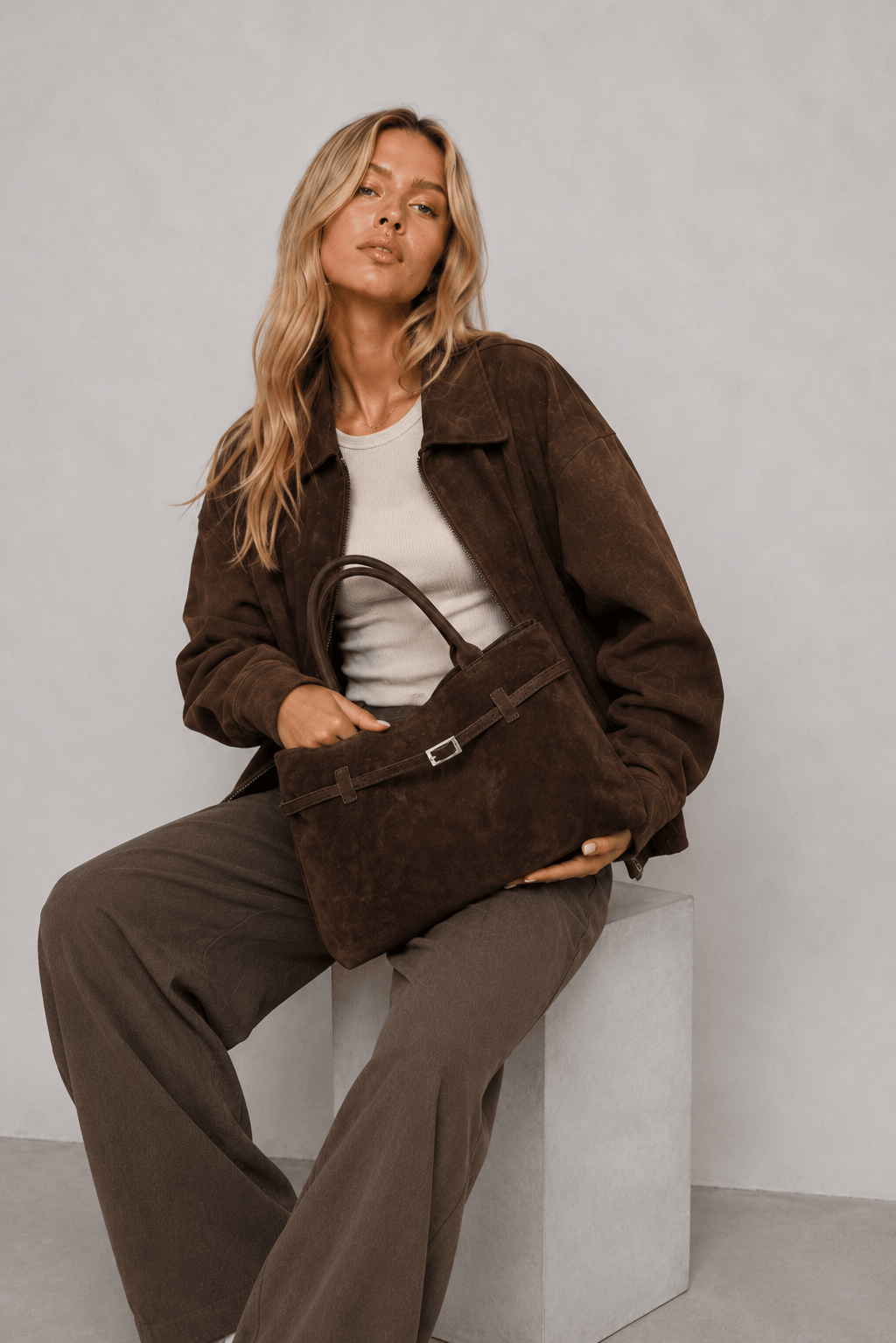 LEONIE - Grand Sac à Main Élégant en Daim