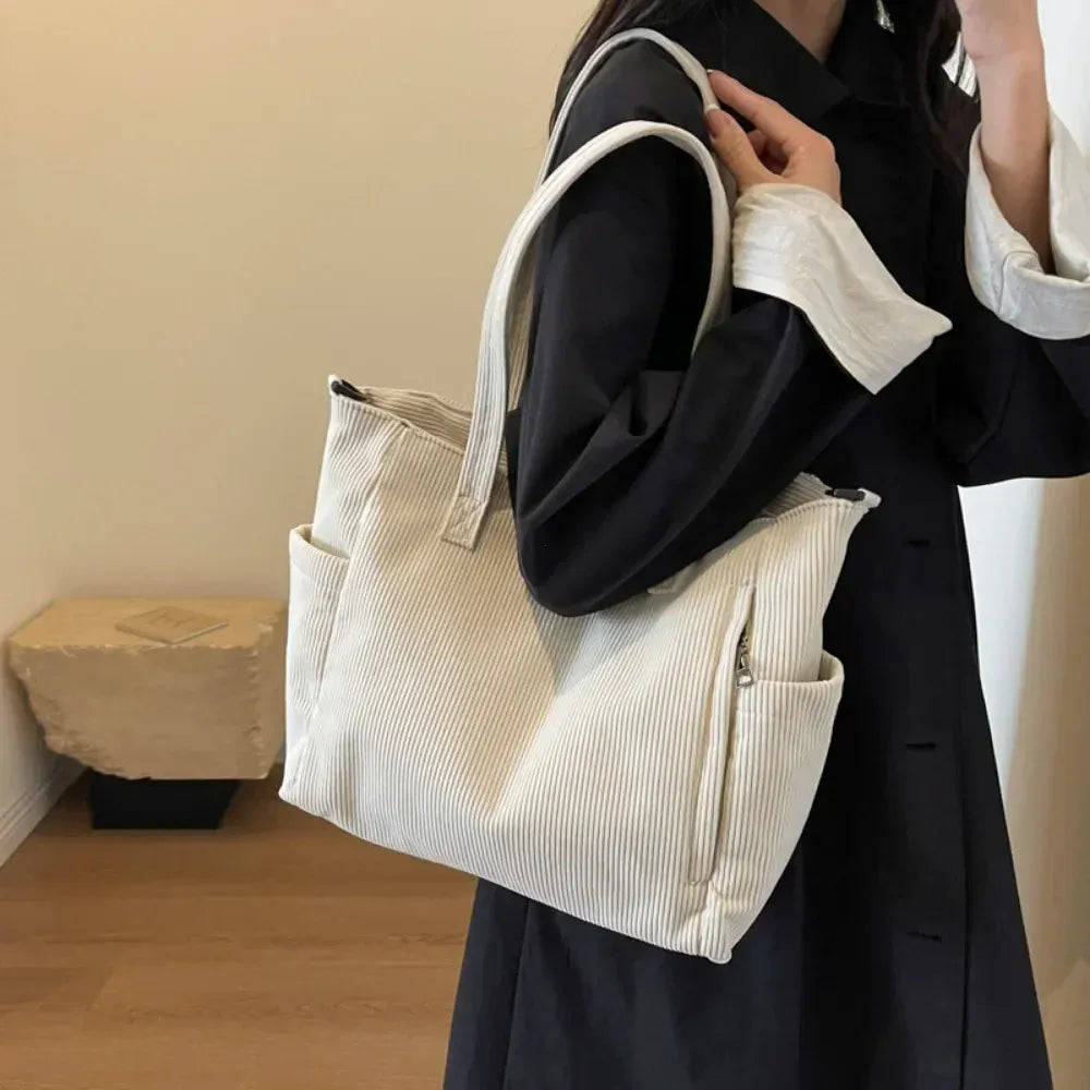 SORAYA - Grand Sac à Main de Cours en Velours Côtelé