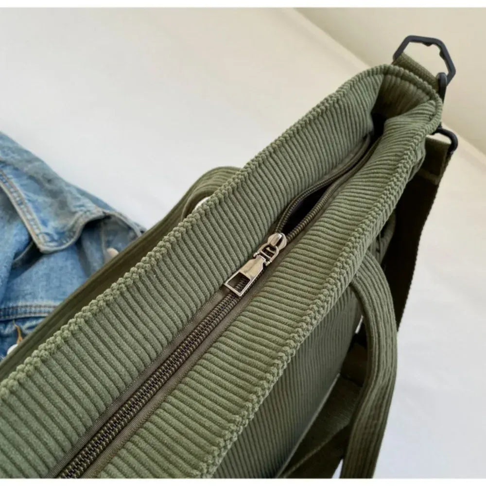 SORAYA - Grand Sac à Main de Cours en Velours Côtelé