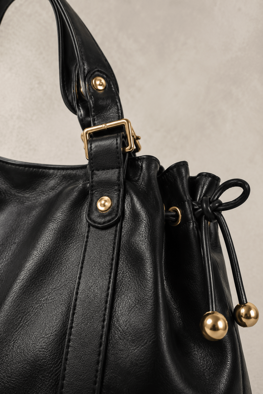 ELAE - Sac à Main en Cuir Finitions Dorées