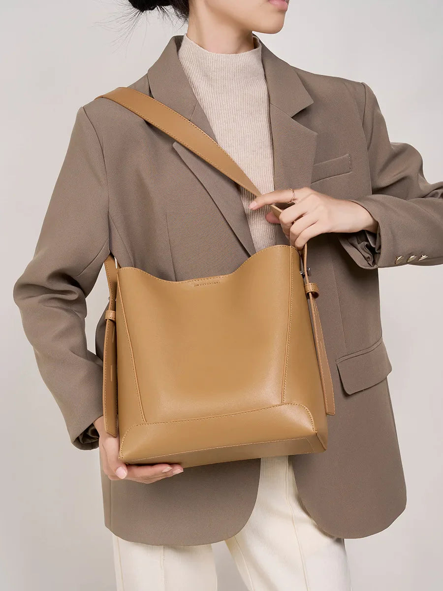 EYA- Sac à Main de Cours de Luxe en Cuir Lisse à Bandoulière