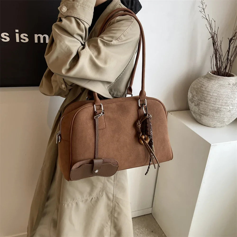 MARINA - Sac à Main de Cours en Bandoulière en Daim