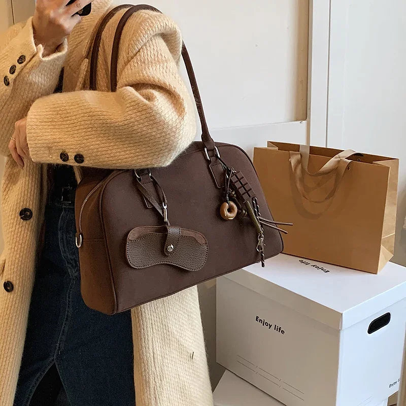 MARINA - Sac à Main de Cours en Bandoulière en Daim