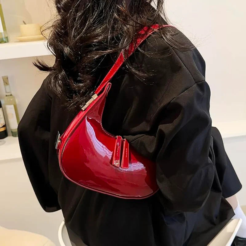 LUNEYA - Sac à Main Cuir Vernis Demi Lune Vintage
