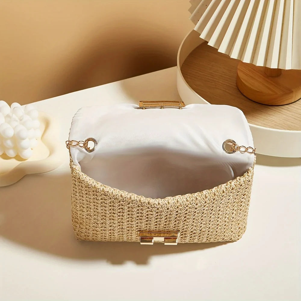 Maeva - Petit Sac à Main Femme en Paille Chic, petit sac en paille structuré avec chaîne dorée, idéal pour les sorties et le quotidien, vue intérieure