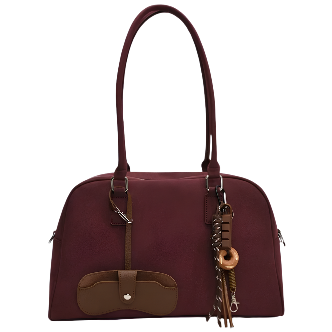 MARINA – Sac à main bandoulière en daim synthétique bordeaux, robuste et raffiné, idéal pour cours et travail.