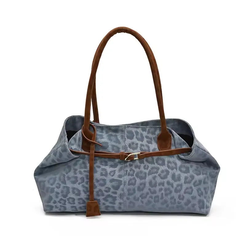 YUNA - Sac à Main Femme Tendance Léopard bleu léger et souple, idéal pour vos essentiels : pour téléphone, portefeuille, clés et maquillage
